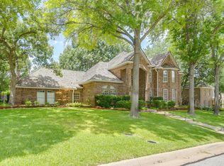 5004 Bridgewater Dr, Arlington, TX 76017