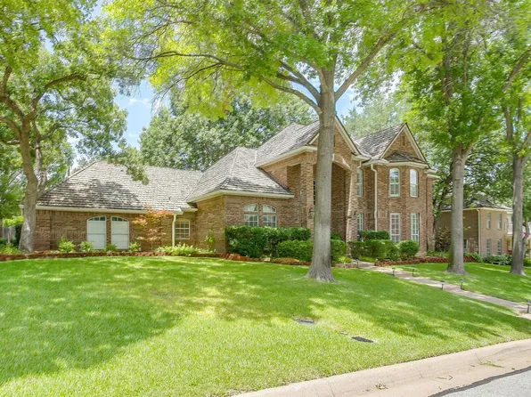 5004 Bridgewater Dr, Arlington, TX 76017