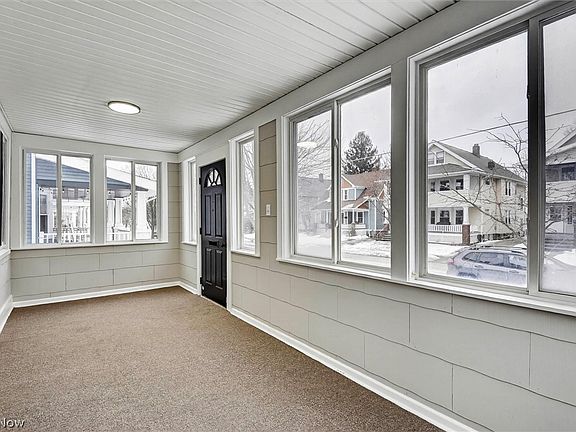 5th image of 1602 Rosewood Ave