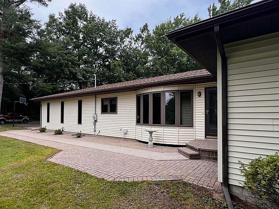 3rd image of 10170 W Cadillac Rd