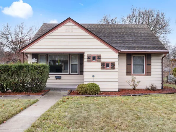 2239 Ohio Pkwy, Rockford, IL 61108