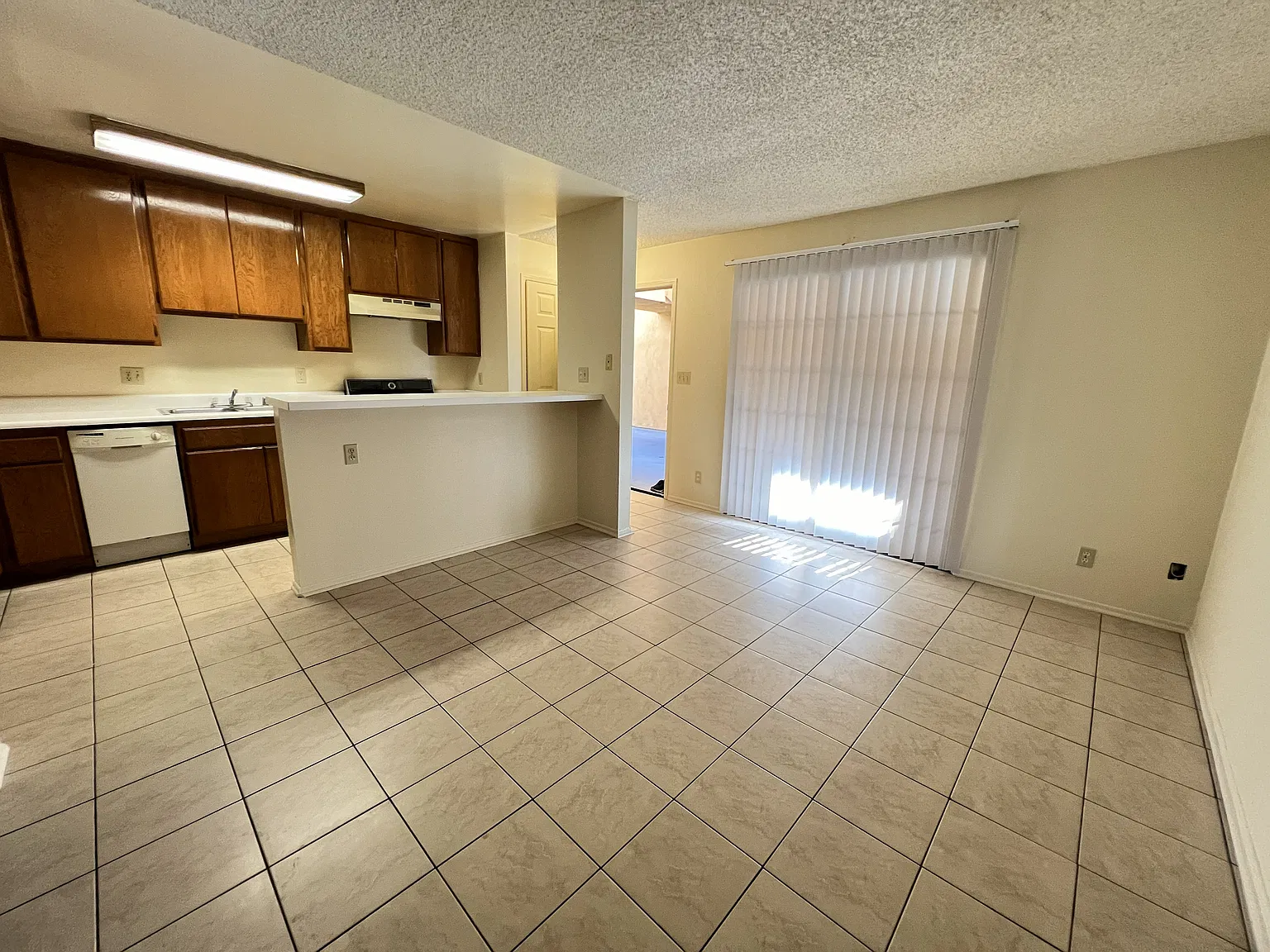 1 bed, 600 sqft, $1,795 — Photo 4