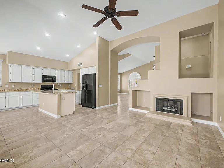 22516 N 68th Dr — Photo 12