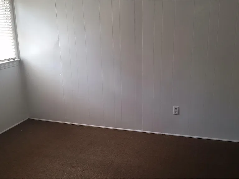 627 Longview St #2 — Photo 5