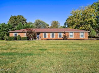 11737 Georgetowne Dr, Knoxville, TN 37934