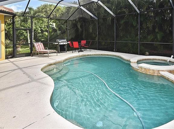 5th image of 9164 Estero River Cir