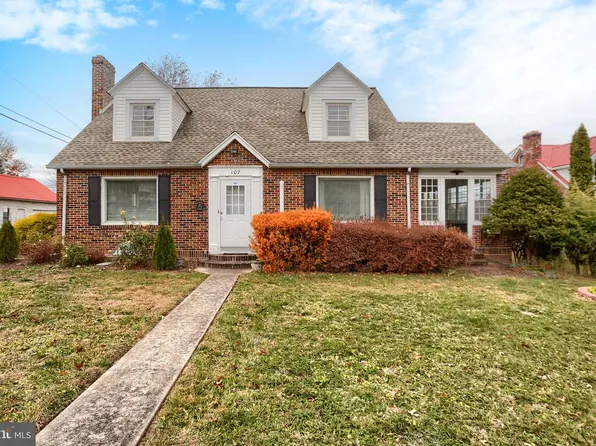 107 E Main St, Elizabethville, PA 17023