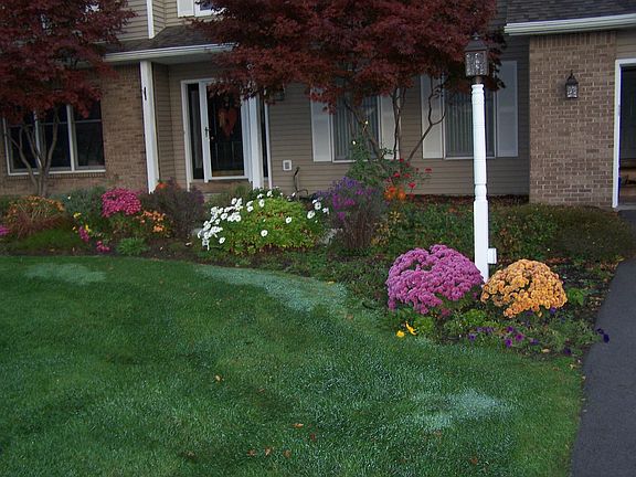 Front Entry & Flowers!