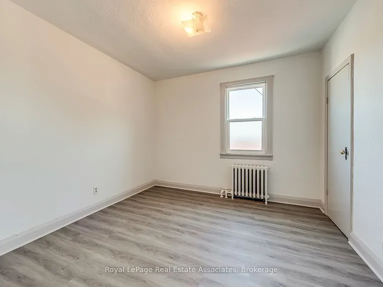 362 Royal York Rd #2 — Photo 6