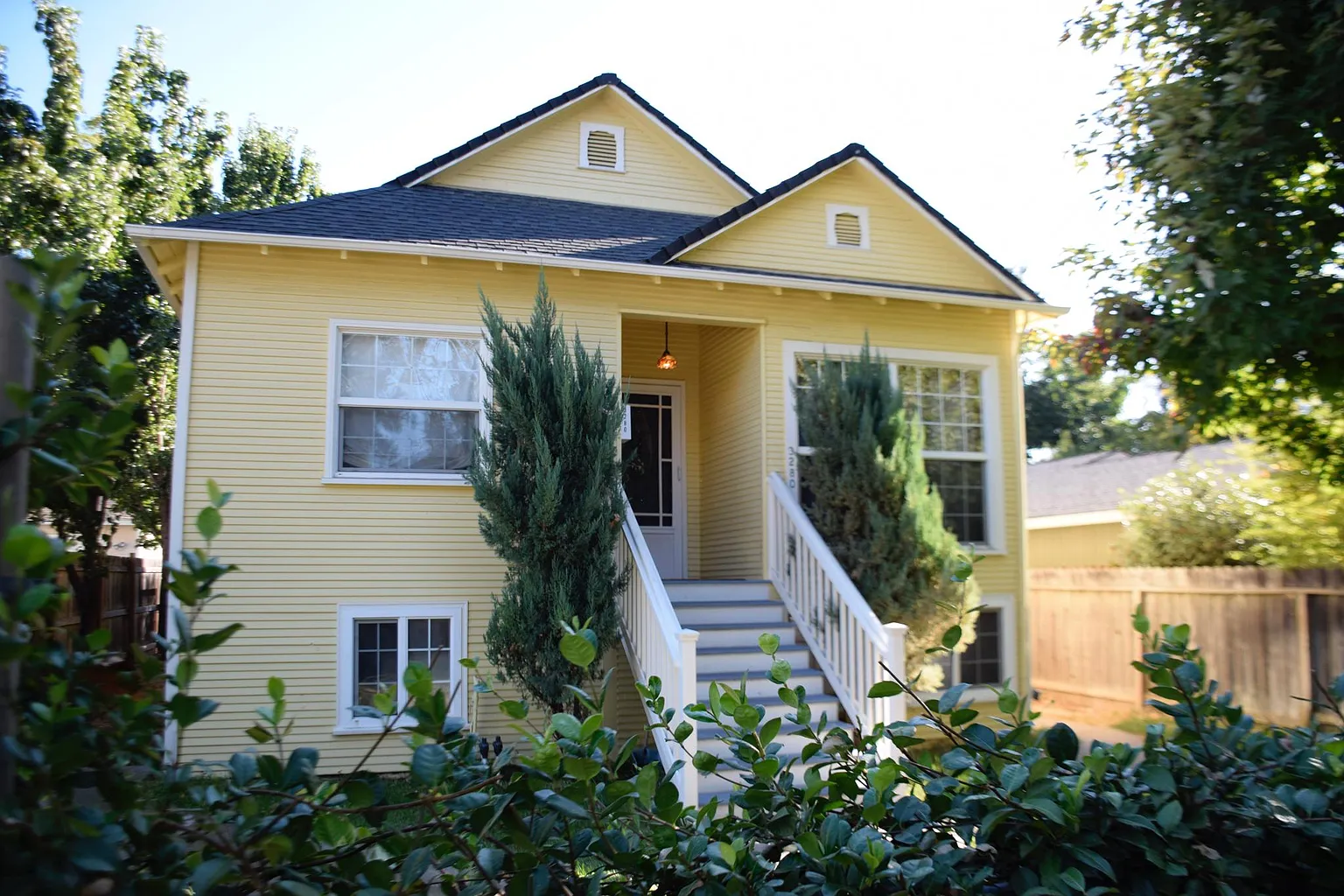 3280 8th Ave photo 1