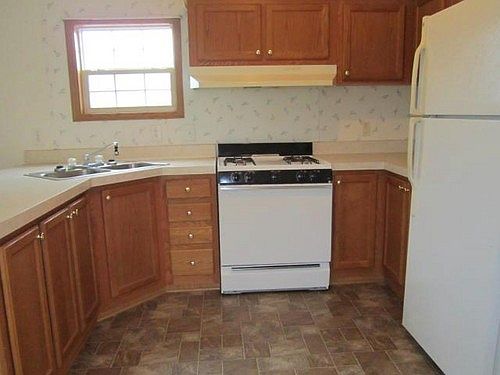 2nd image of 443 Briarwood Dr