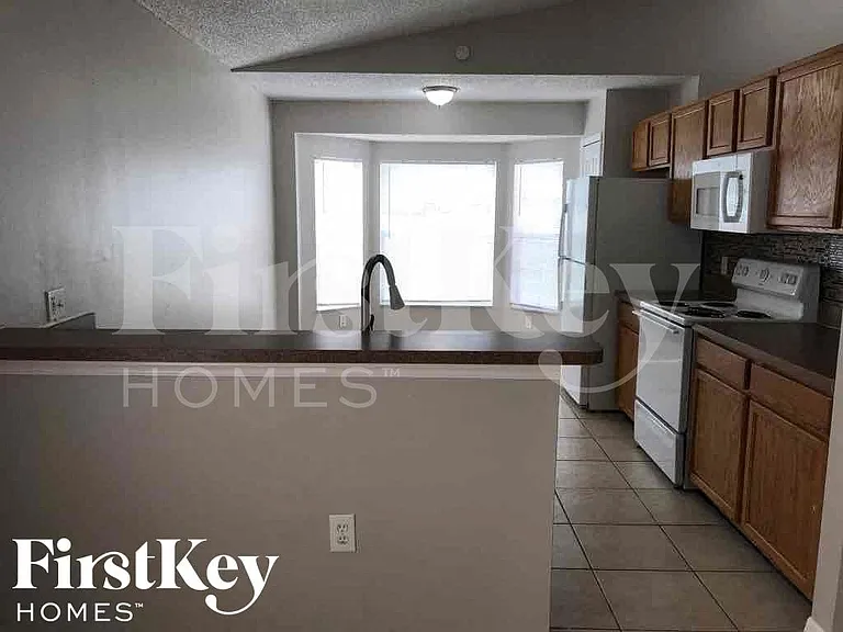 6505 Viewpoint Ct — Photo 5
