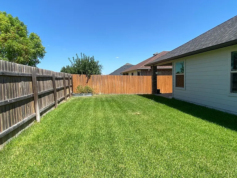 240 Bethann Dr — Photo 25