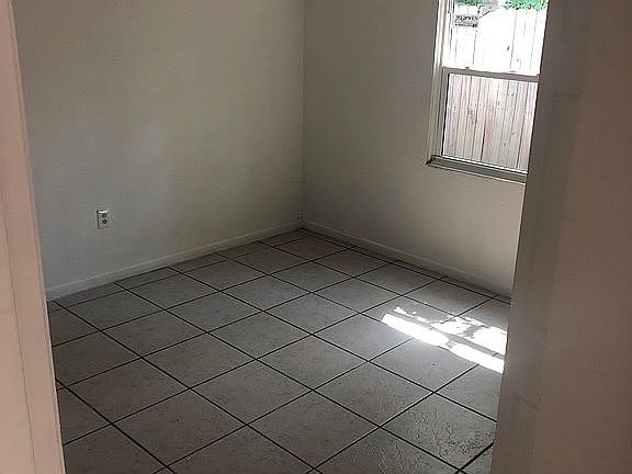 4th image of 5634 Silver Spur Dr