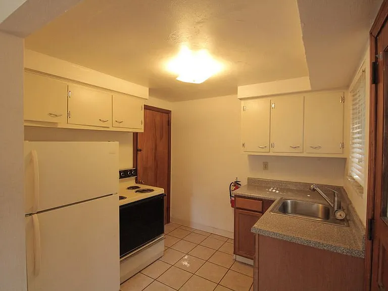 408 South Ave #B — Photo 2