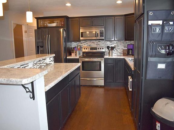 4th image of 5587 Briarwood Dr