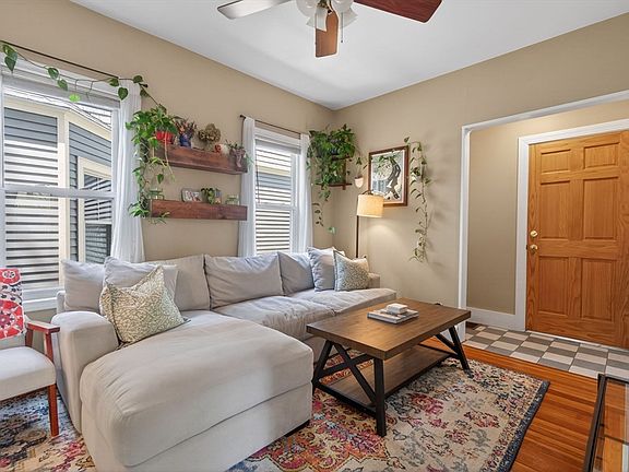 3rd image of 62 Hudson St #1