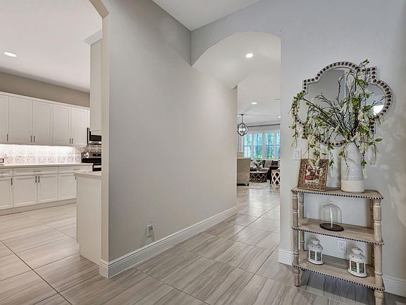 4th image of 15752 Italian Cypress Way #15752