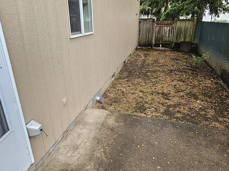 4150 Henry Ct #B — Photo 7