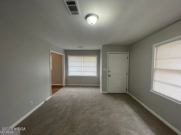 3rd image of 4382 Summerhill Dr