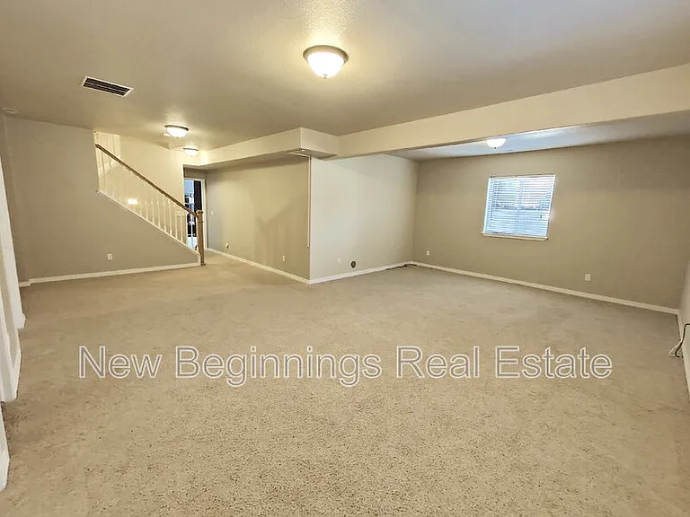 8742 Stony Creek Dr — Photo 31