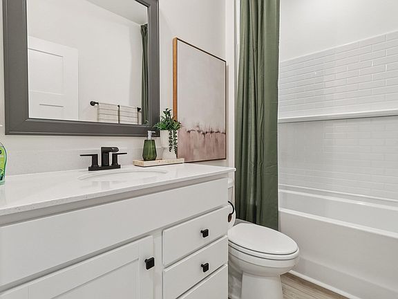 4th image of 2159 Currituck Dr