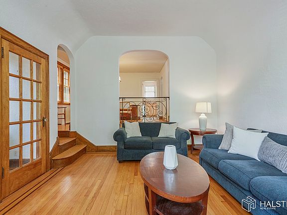 3rd image of 5649 Sylvan Ave