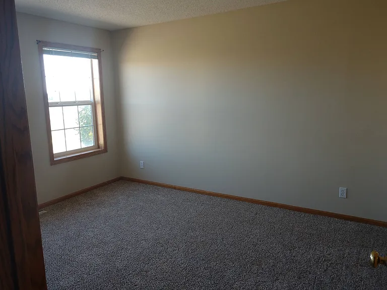 4165 Orleans Dr NE — Photo 11