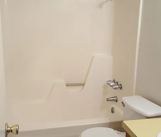 1302 Quail Cir #A — Photo 2