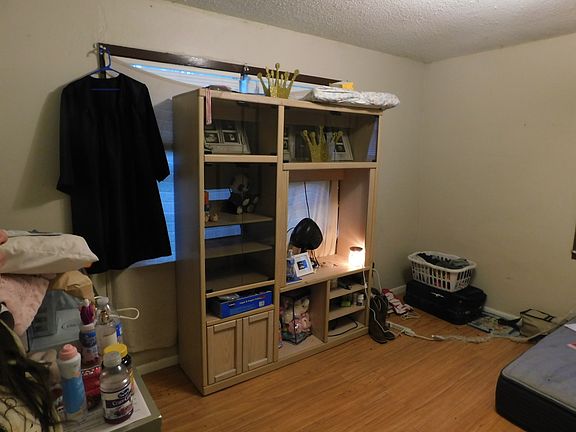 4th image of 105 Orchard Dr