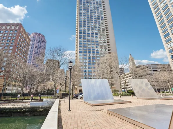 65 E India Row #Phe, Boston, MA 02110