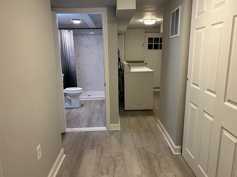 2644 Harlem Ave — Photo 10