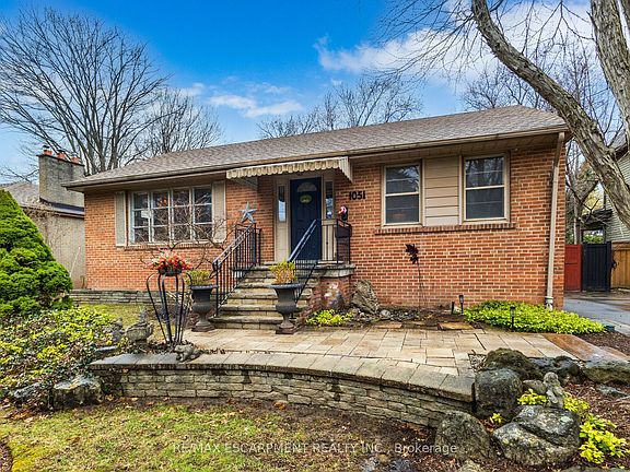 3rd image of 1051 Melvin Ave