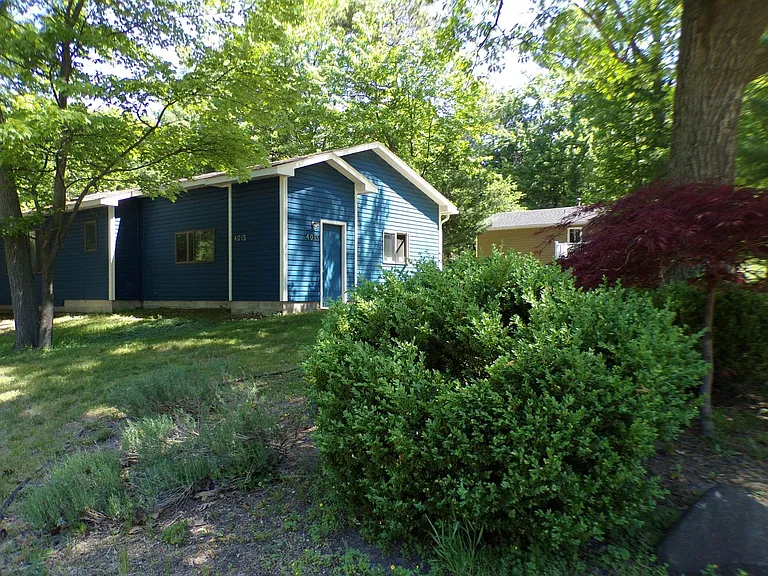 4015 Holiday North Ct — Photo 1