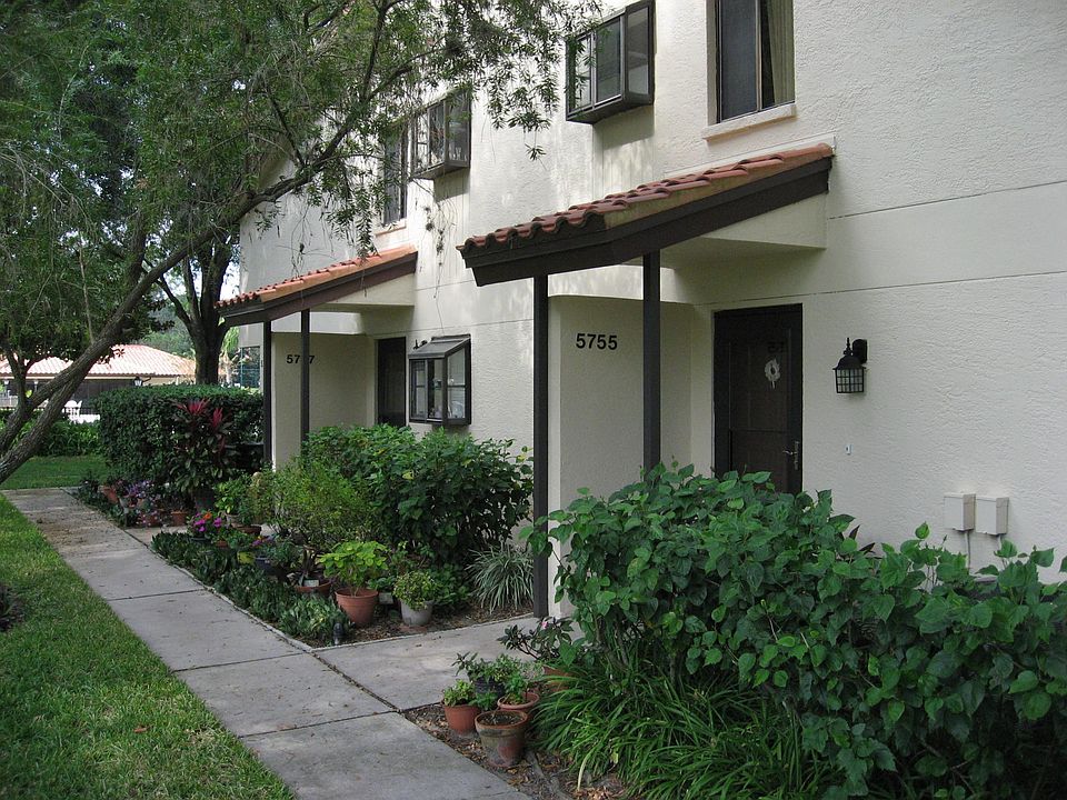1st image of 5755 Gardens Dr #101