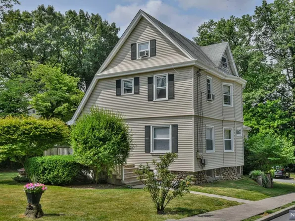 270 Highwood Ave, Ridgewood, NJ 07450