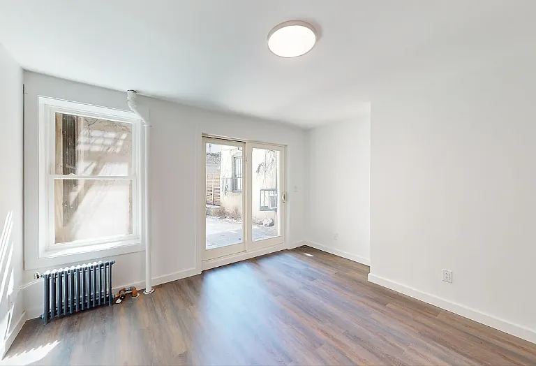 253 E Broadway #1G — Photo 12