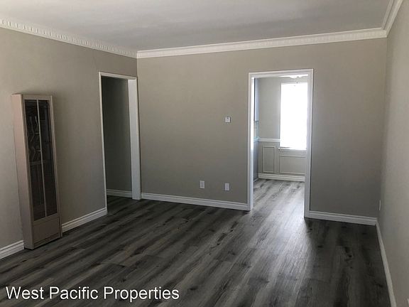 4th image of 4127-4131 1/2 S Somerset Dr #4131