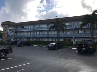 2200 Springdale Blvd APT 104, Palm Springs, FL 33461