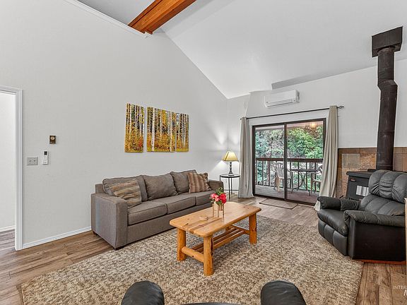 2nd image of 1607 Davis Ave #M-72