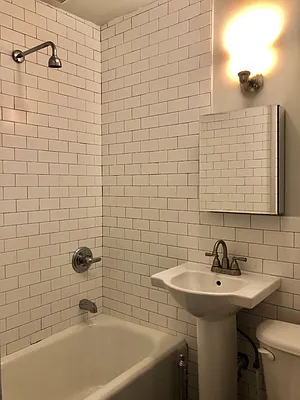 Rented by Living New York | media 12