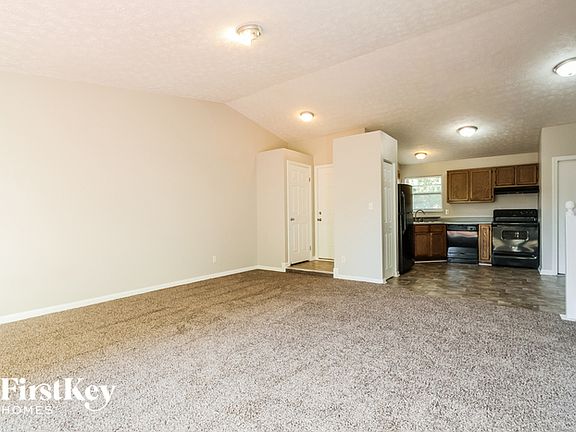 3rd image of 7433 Glensford Dr