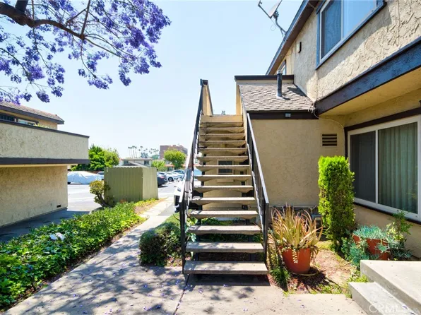 907 Cabrillo Dr, Duarte, CA 91010