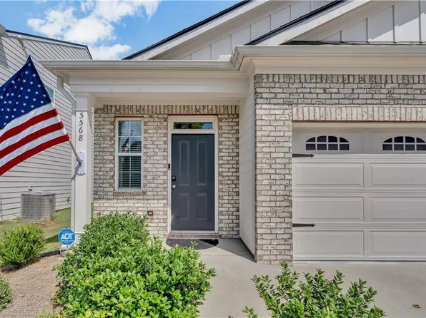 5568 Foxglove Way, Oakwood, GA 30566