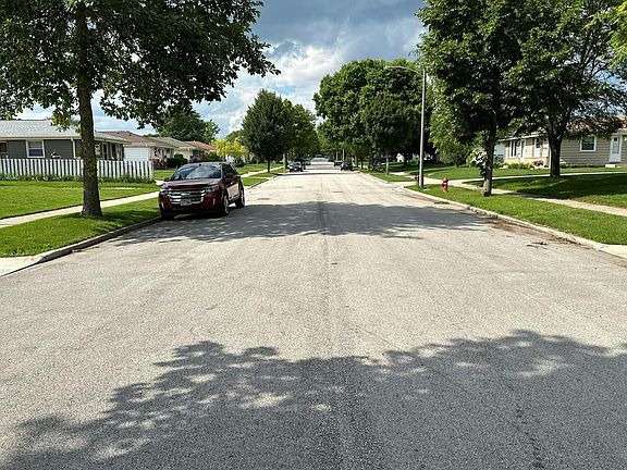 4th image of 3800 S 94th St