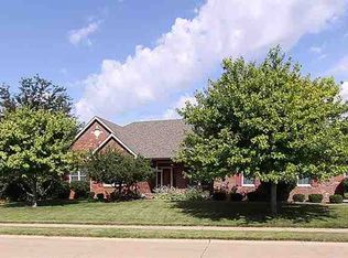 6608 Somerset Rd, Davenport, IA 52807