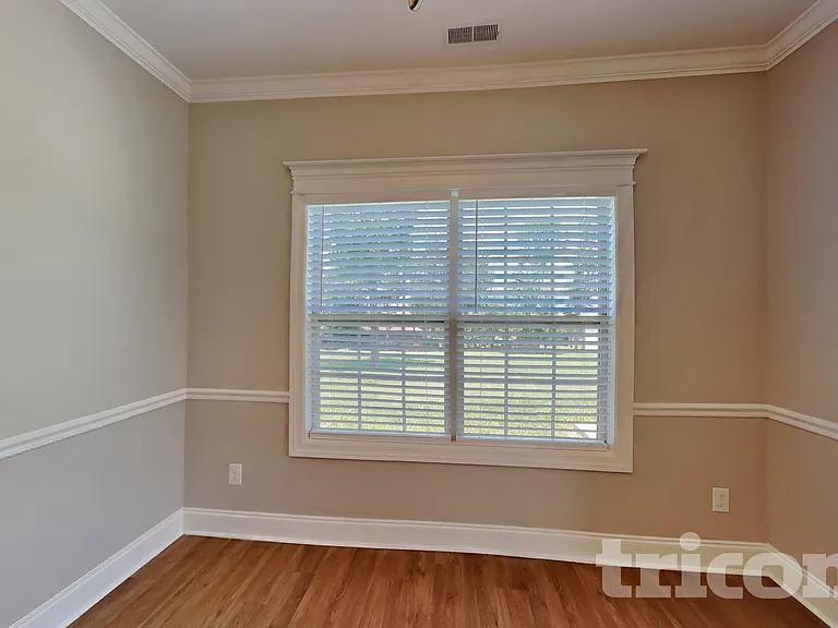 1306 Crescent Ridge Dr — Photo 4