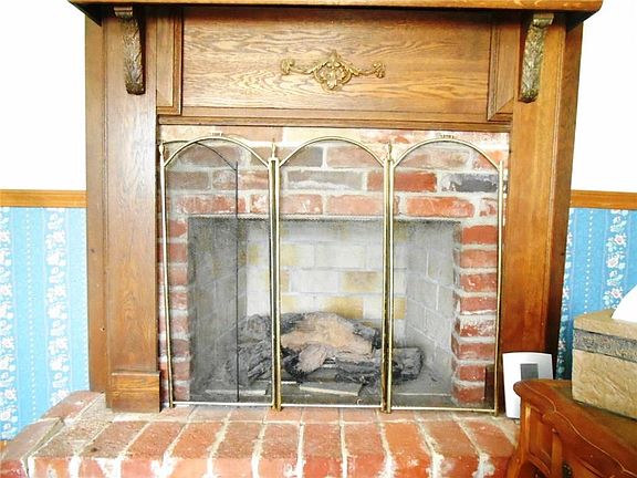 4th image of 1208 Danville Ave