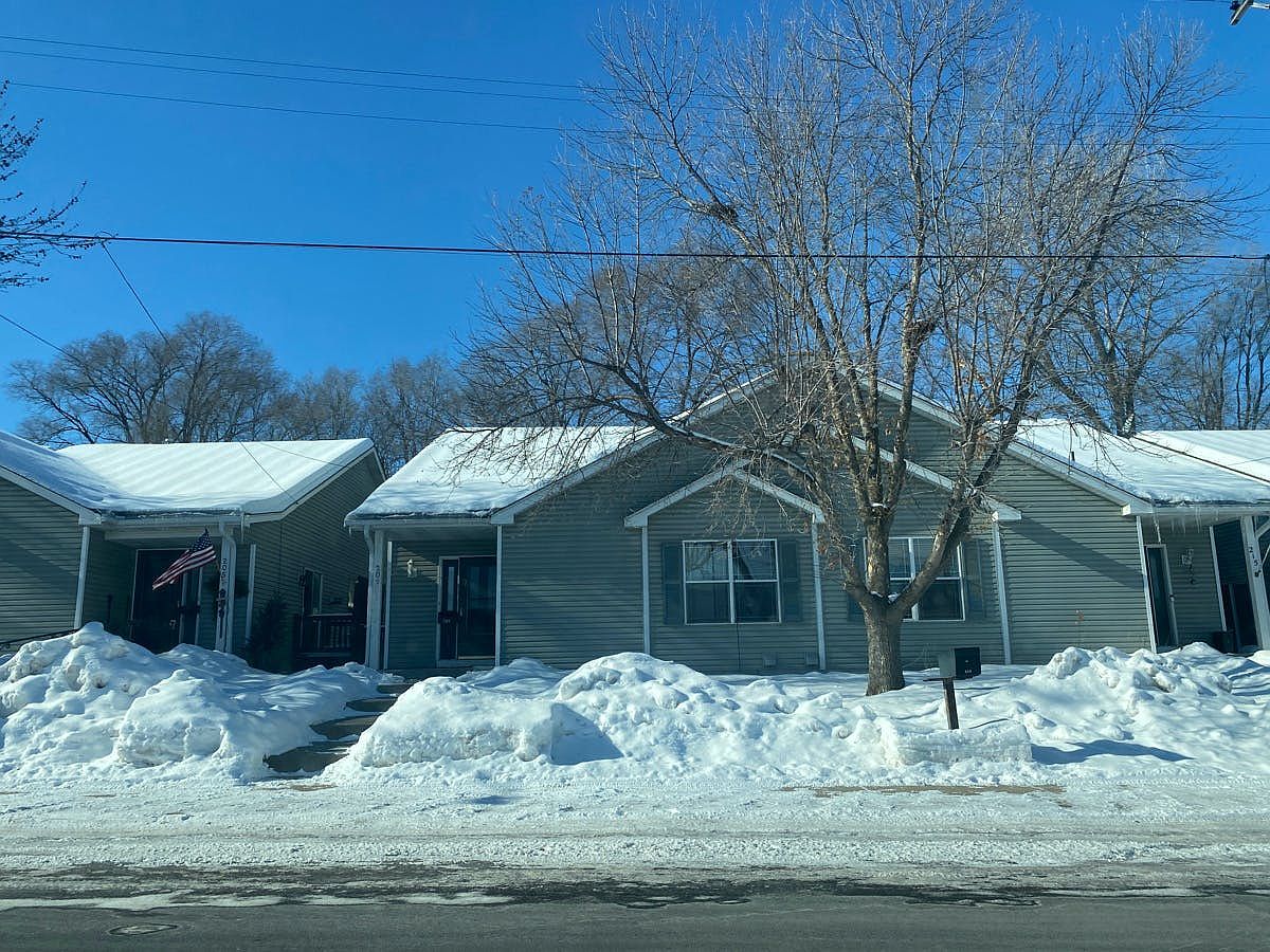 209 9th Ave N, South Saint Paul, MN 55075 Zillow