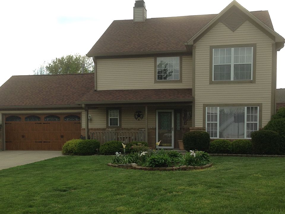 1st image of 925 Eagle Brook Dr